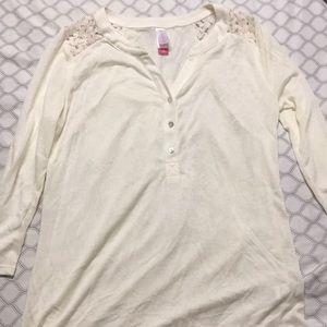 Cream Cropped-Sleeve Blouse